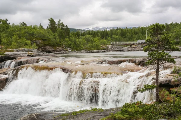 Cascata Sul Fiume Valnes Situata Nel Comune Bodoe Norvegia — Foto Stock