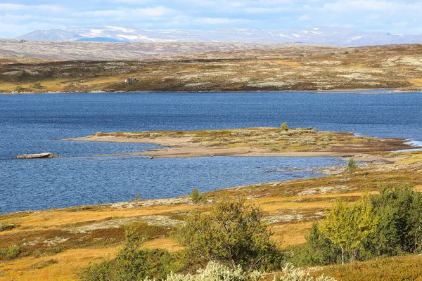 Lake Stor Sverje Localizado Município Kvikne Noruega — Fotografia de Stock