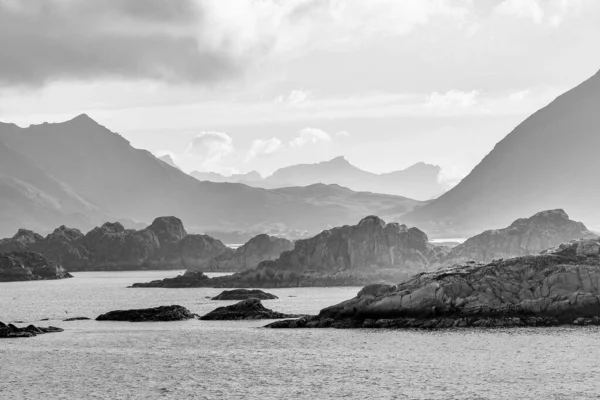 Lofoten Îles Montagnes Près Ville Stamsund Noir Blanc — Photo