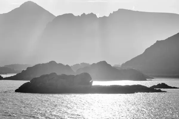 Lofoten Îles Montagnes Près Ville Stamsund Coucher Soleil — Photo