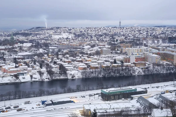 Nebeliger Wintersonnenuntergang Der Norwegischen Stadt Trondheim — Stockfoto