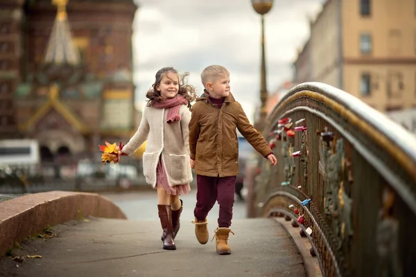 Portrait Boy Girl Strolling Autumn City Petersburg Russia — Stock Photo, Image