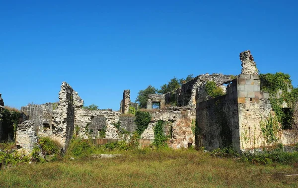 Abhazya 'nın Eski Likhna Tapınağı. 