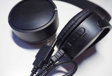 Kablosuz kulaklık kullanımı