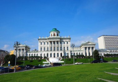 Moskova şehrinin mimarisi. Evet. Rusya Federasyonu 'nun başkenti Moskova' nın güzel mimarisi.