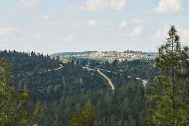 Sataf Park 'tan Kudüs' ün banliyölerindeki bir yerleşim yerine.