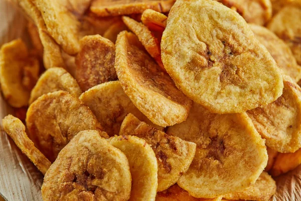 Banana Chips Makanan yang Sehat, Buah Kering dan Sehat Sayuran Chips, Sehat Vegan Snack, Campuran Bunch — Stok Foto