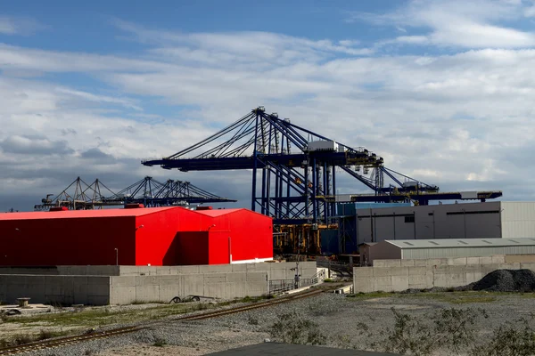 Pakhuis aan de haven — Stockfoto