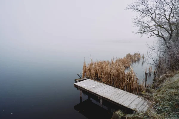 Brygge Vinteren Fryst Sjø – stockfoto