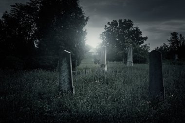 Gotik tarzı eski mezarlığı