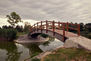 Suya yansıyan Köprüsü