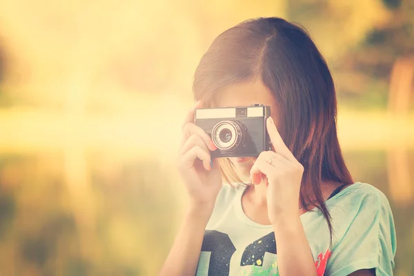 Bella ragazza fotografo — Foto Stock