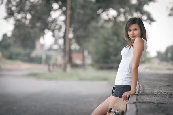 Belle fille patineuse — Photo