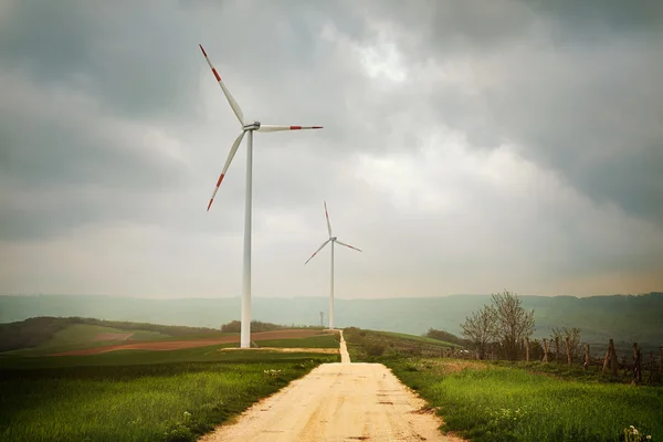 Windmühle für elektrische Energie — Stockfoto