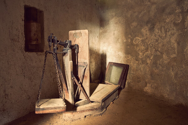 Старая деревянная мельница
