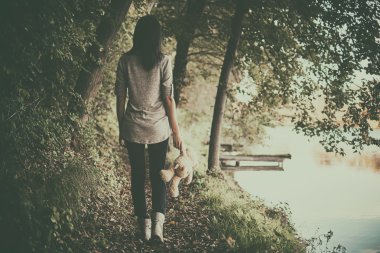 oyuncak ayı ve kız