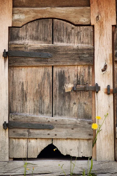 Puerta de madera vieja — Foto de Stock