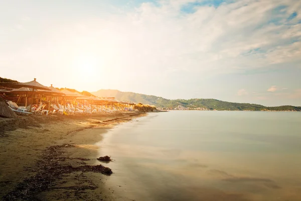 Costa tropicale al tramonto — Foto Stock