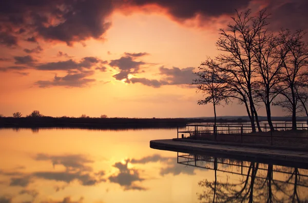 日落湖景观 — 图库照片