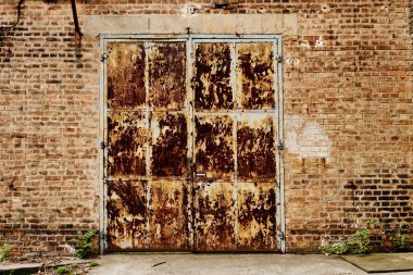 Sanayi Binaları terk