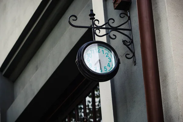 Old Dirty Black Outdoor Clock Teal Digits Black Carved Metal — Stock Photo, Image