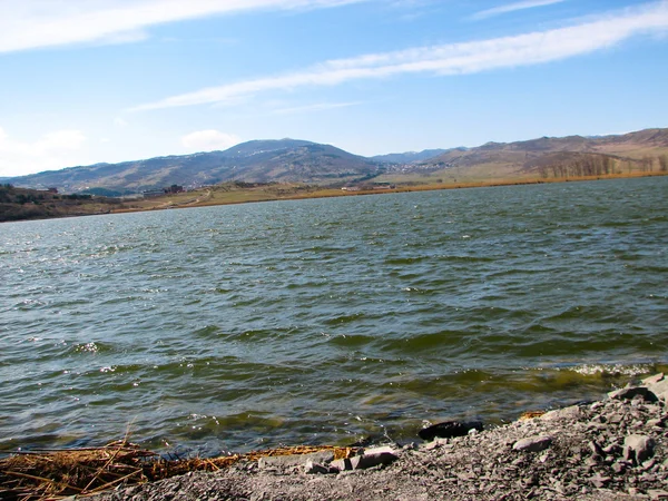 Georgia Nutsubidze Tiflis, Lisi göl dağ gölleri