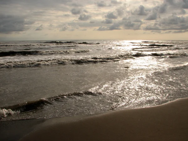 Bella onda grande a Black Sand Beach — Foto Stock