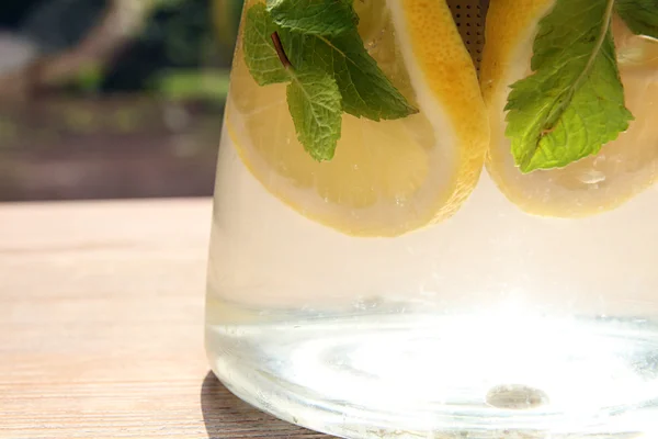 Water with citrus and mint — Stock Photo, Image