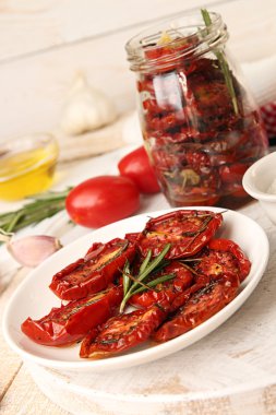 Hazırlık kurutulmuş domates