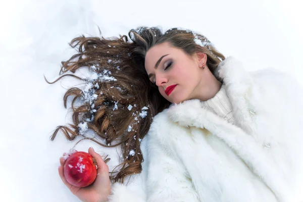 Blanche neige fille empoisonné pomme — Photo