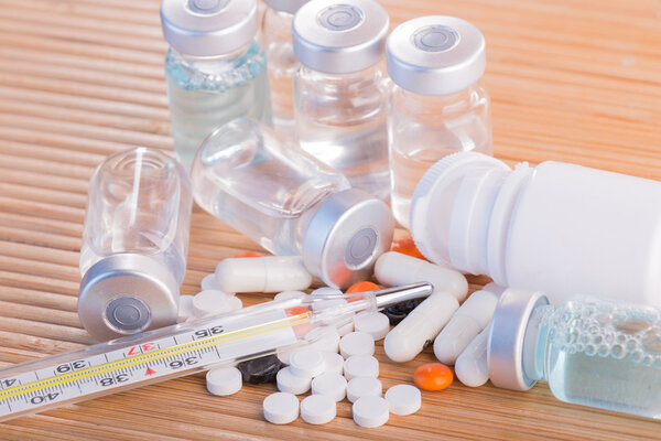 здоровье и медицина флаконы
