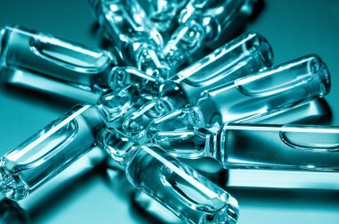  karanlık bir arka plan üzerinde tıbbi ampul