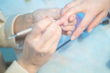 Gerçek bir manikür oluşturma Fotoğraflar 