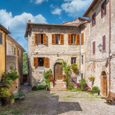 Rocca Canterano 'da güzel manzara, Roma ilinin pitoresk köyü, Lazio, İtalya.
