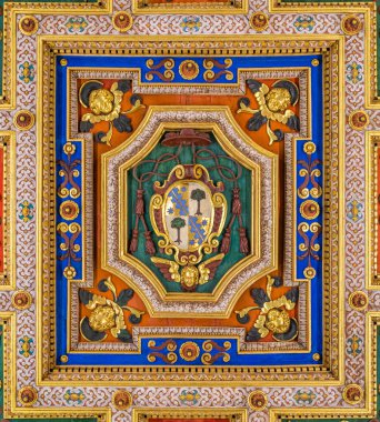 İtalya, Roma 'daki Santa Francesca Romana Bazilikası' nın tavanından muhteşem bir ayrıntı. Aralık-02-2018