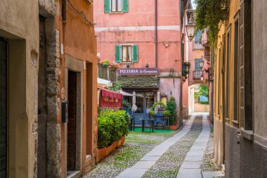 Orta San Giulio, Orta Gölü üzerindeki güzel köy, Piedmont (Piemonte), İtalya. 
