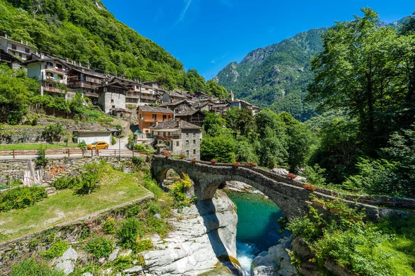 Den Vackra Byn Pontboset Champorcher Valley Aostadalen Norra Italien — Stockfoto