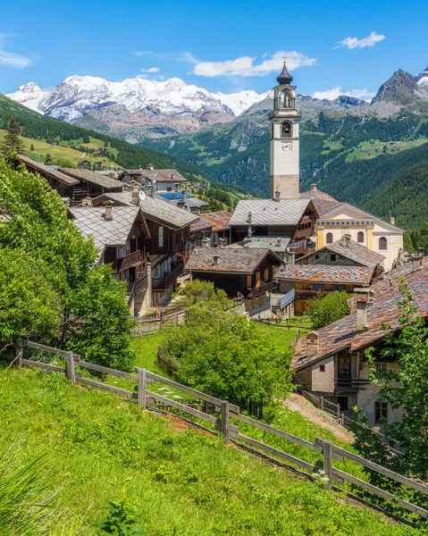 Idyllisk Syn Den Vackra Byn Antagnod Ayas Valley Aosta Valley — Stockfoto