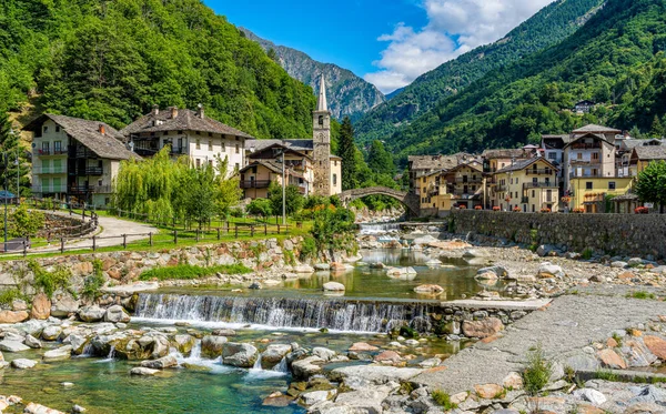 Beautiful Village Fontainemore Lys Valley Aosta Valley Northern Italy — Stock Photo, Image