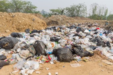 çöp bertaraf gölet