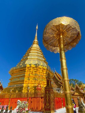 Wat Phra Doi Suthep Tayland 'ın Chiang Mai şehrinde bir Budist tapınağı ve turistik merkezdir.