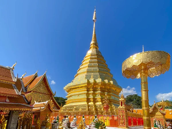 ワット サテプはタイのチェンマイにある仏教寺院と観光名所です — ストック写真
