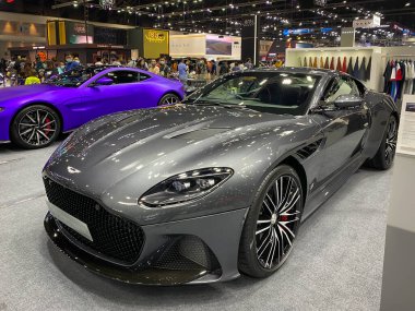 Bangkok Tayland 12 Aralık 2020: Bangkok, Tayland 'da düzenlenen Otomobil Fuarı 2020' de Aston Martin araba fuarı