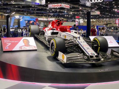 Bangkok Tayland 12 Aralık 2020: Bangkok, Tayland 'da düzenlenen Otomobil Fuarı 2020' deki Formula 1 araba fuarı