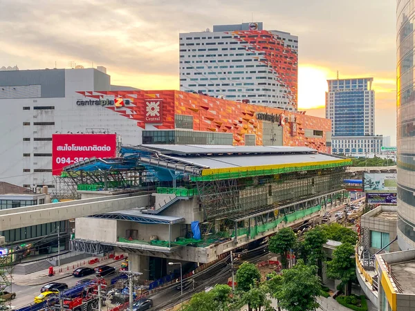 Nonthaburi Thailand Sep 2021 Bau Befindliche Rosafarbene Bahnstation Vor Dem — Stockfoto