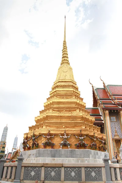 Palazzo Reale (Wat Phra Kaew) a Bangkok — Foto Stock