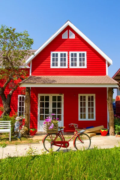 Beautiful red house — Stock Photo, Image