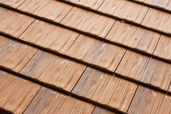 Tuiles de toit en bois — Photo