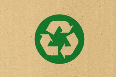 Logo üzerinde kahverengi kağıt geri dönüşüm