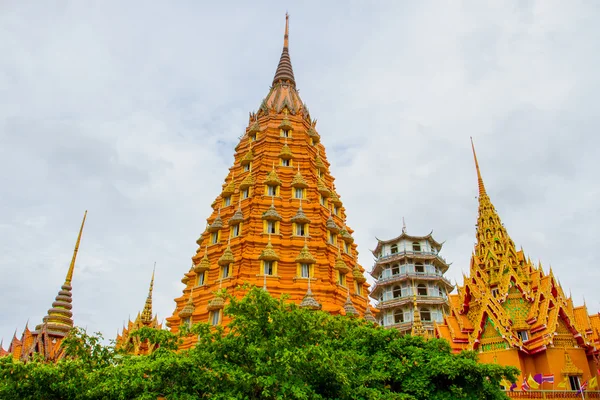 The Pagoda of Wat Tham Sua (Tiger Cave Temple) — Stok fotoğraf